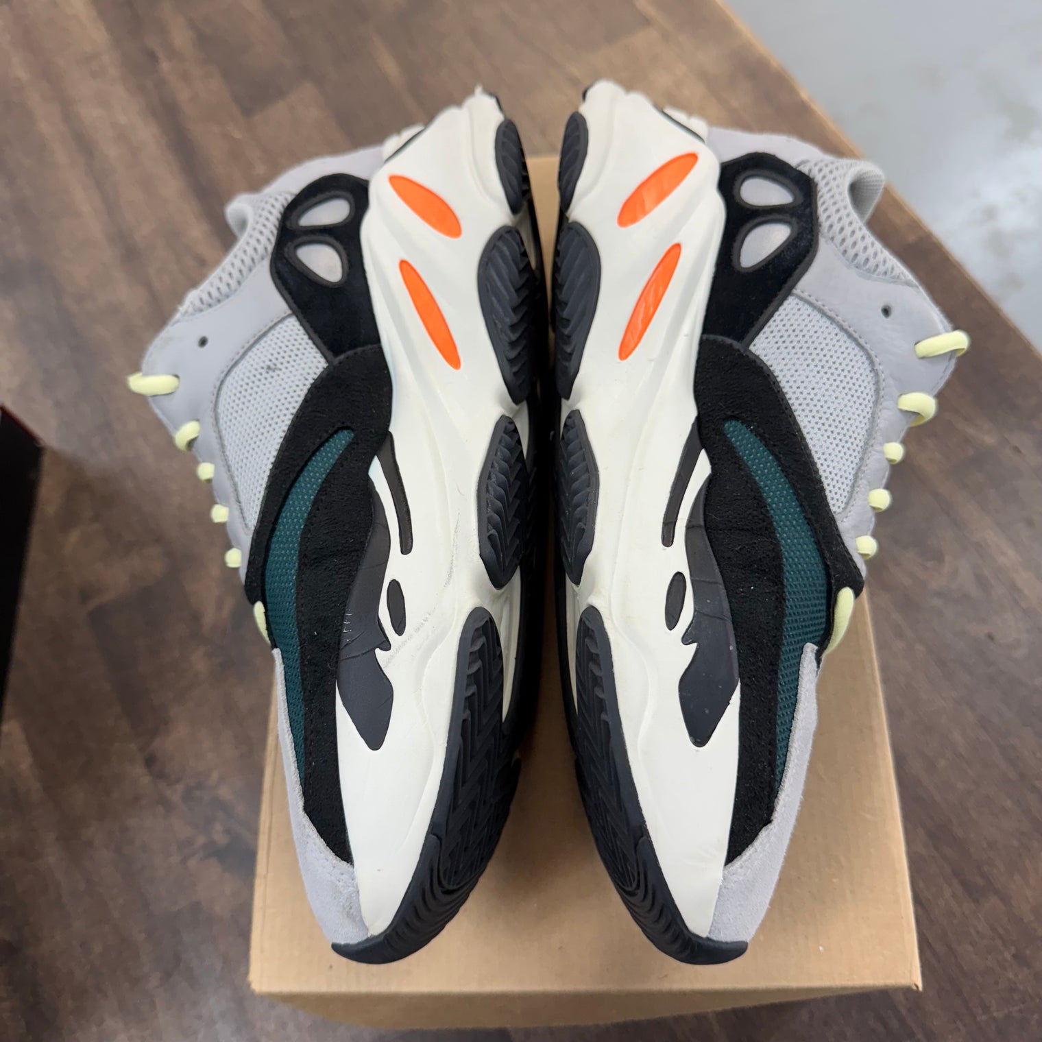 Waverunner Yeezy 700 (USED,No Box)