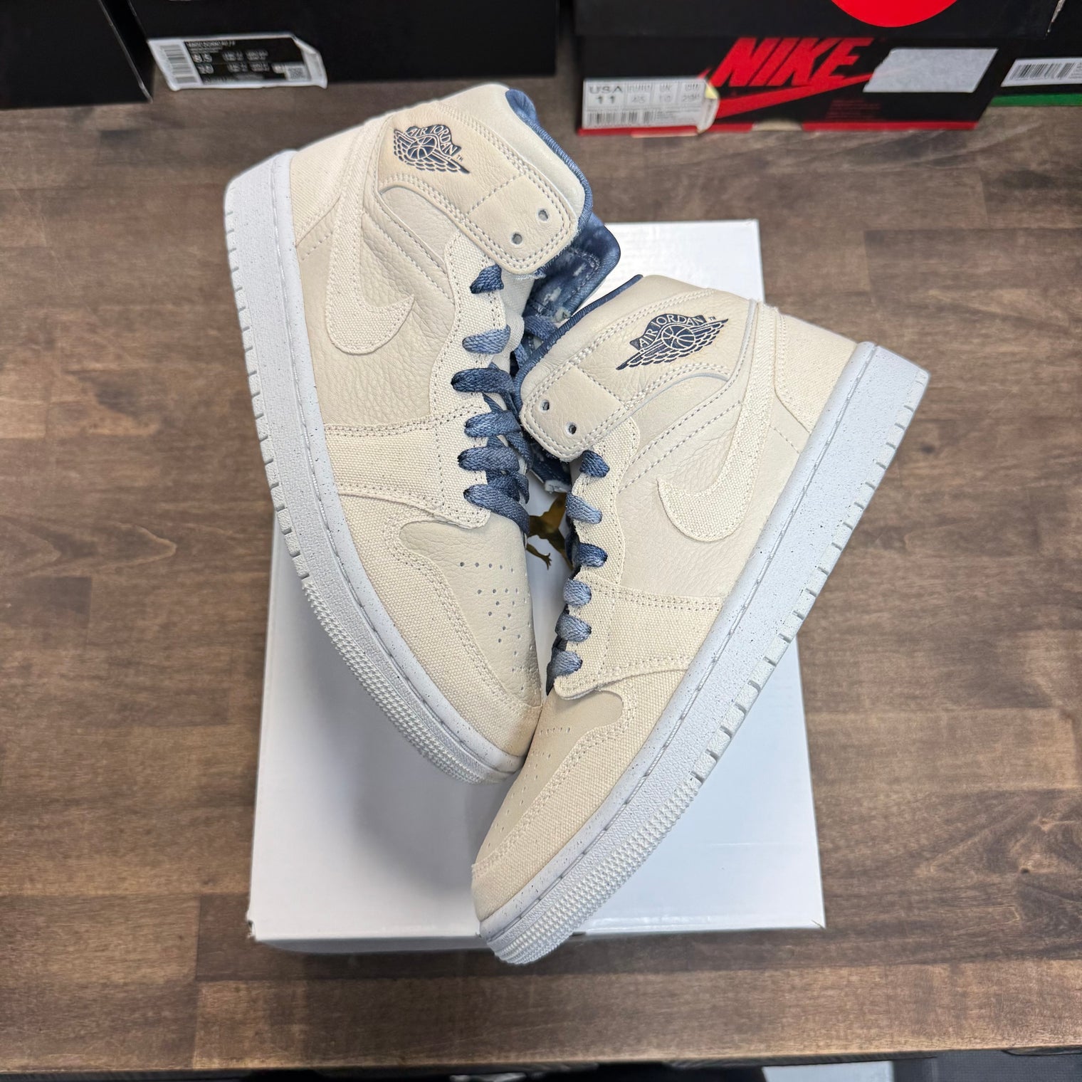 Sanddrift Jordan 1 Mid (W) (USED)