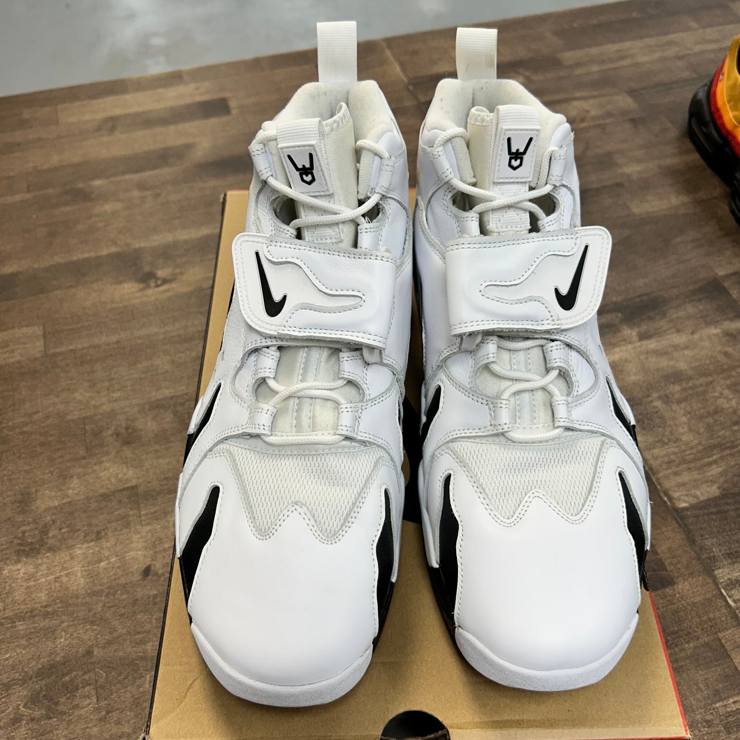 Colorado Away White Black Air DT Max 96 (USED)