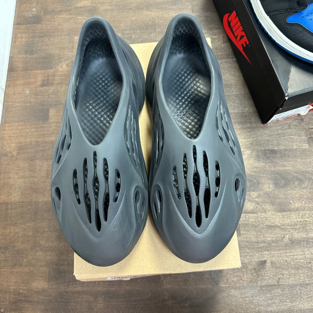 Onyx Yeezy Foam RNNR (USED)