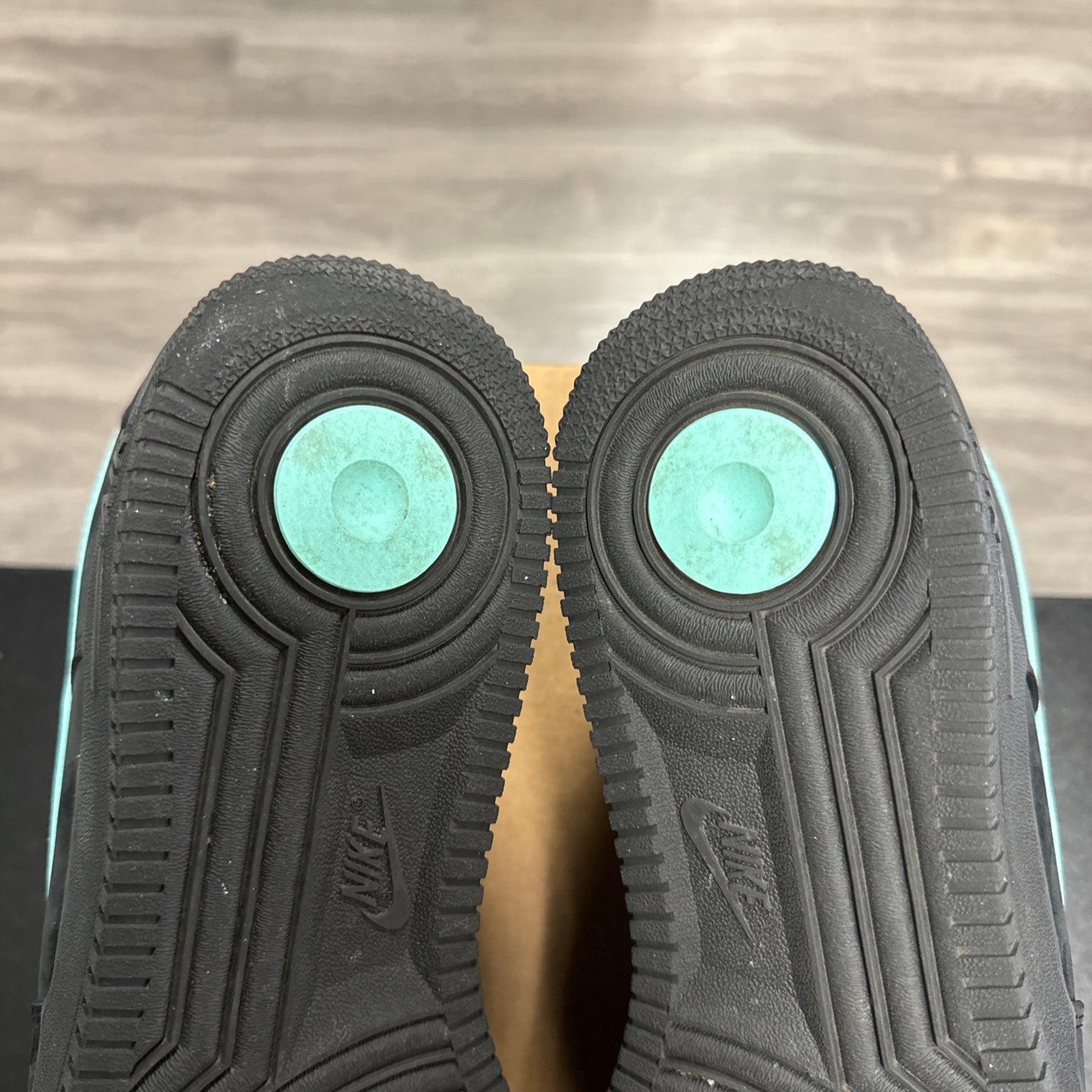Tiffany Air Force 1 (USED, no box)