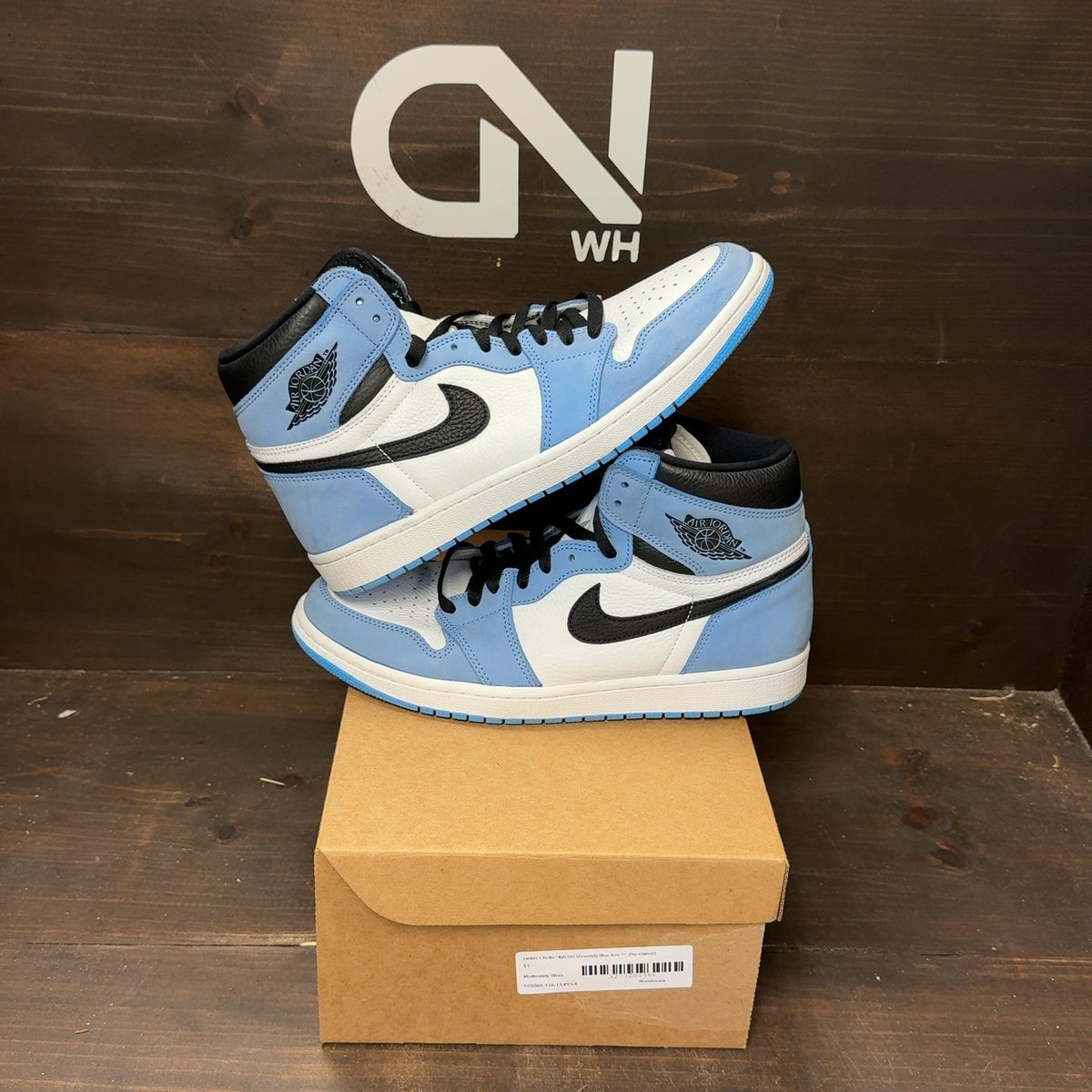 Jordan 1 Retro High OG University Blue Size 11 (Pre-Owned) - front