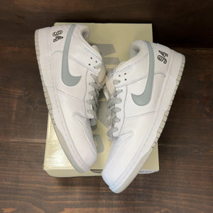Nike SB Dunk Low Supreme 94 White Metallic Silver Size 12 (Pre-Owned) - back