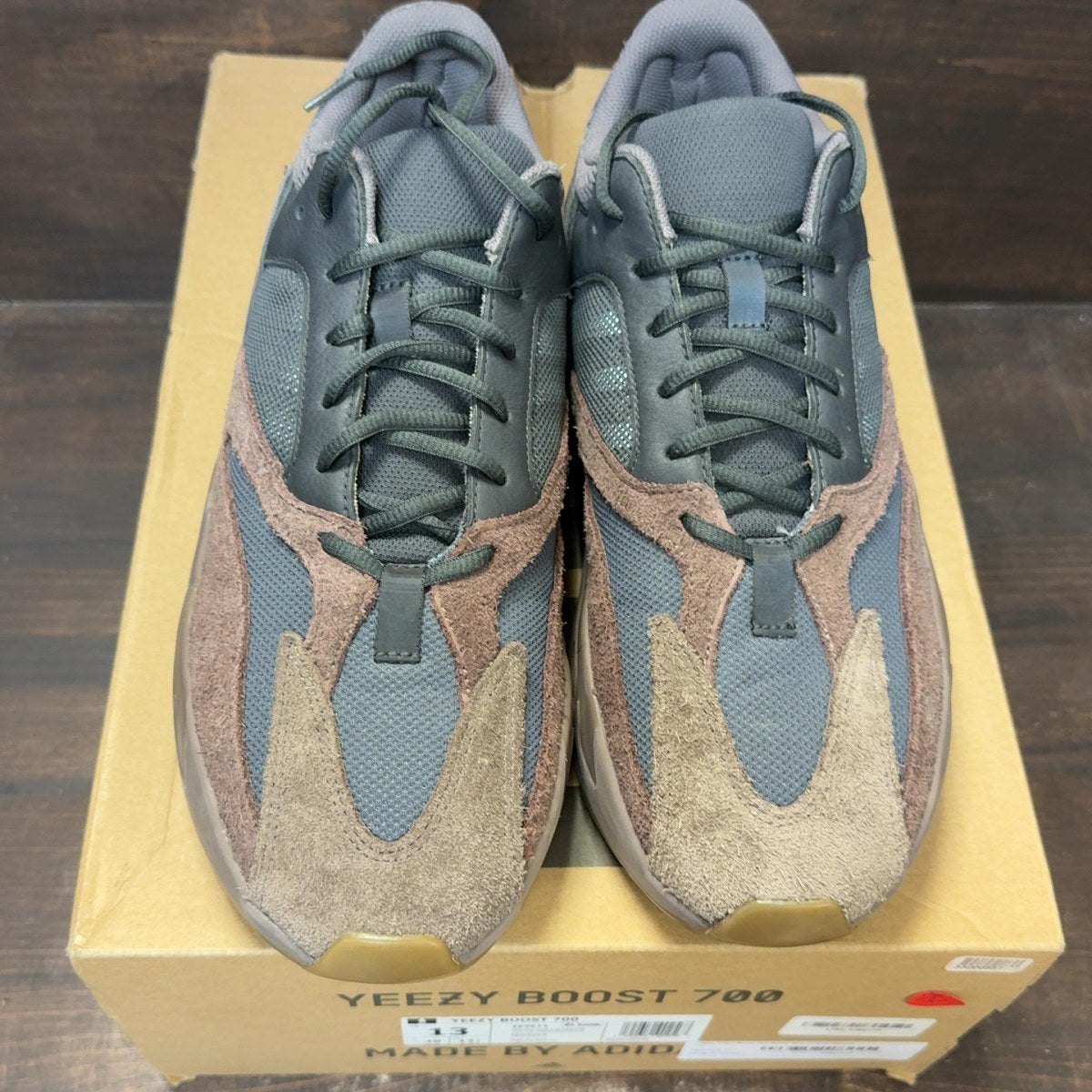 adidas Yeezy Boost 700 Mauve - Image 3