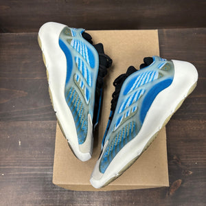 adidas Yeezy 700 V3 Arzareth Size 9.5 (Pre-Owned) - Image 2