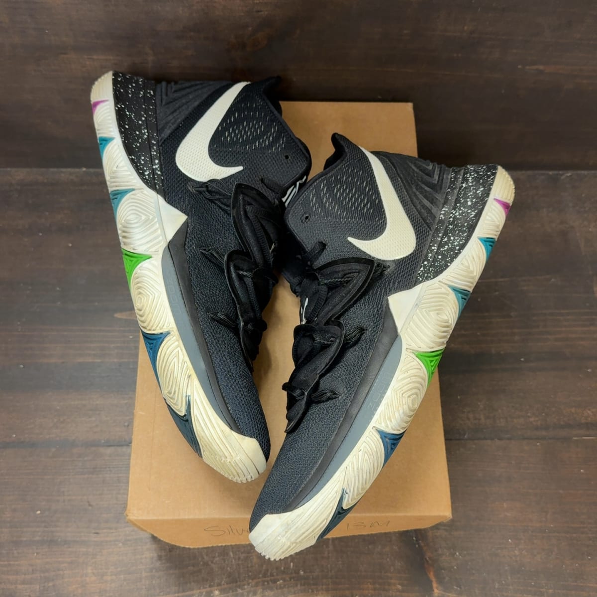 Nike Kyrie 5 Black Magic Size 13 (Pre-Owned) - back