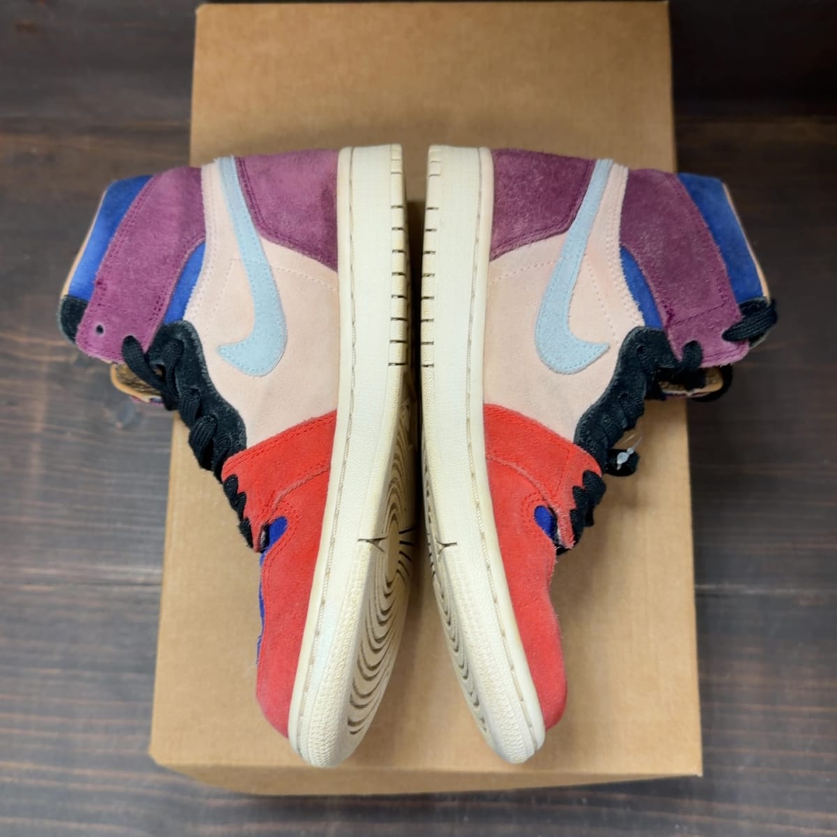Jordan 1 Retro High Aleali May Court Lux (Women's) Size 6W (Pre-Owned) - aux
