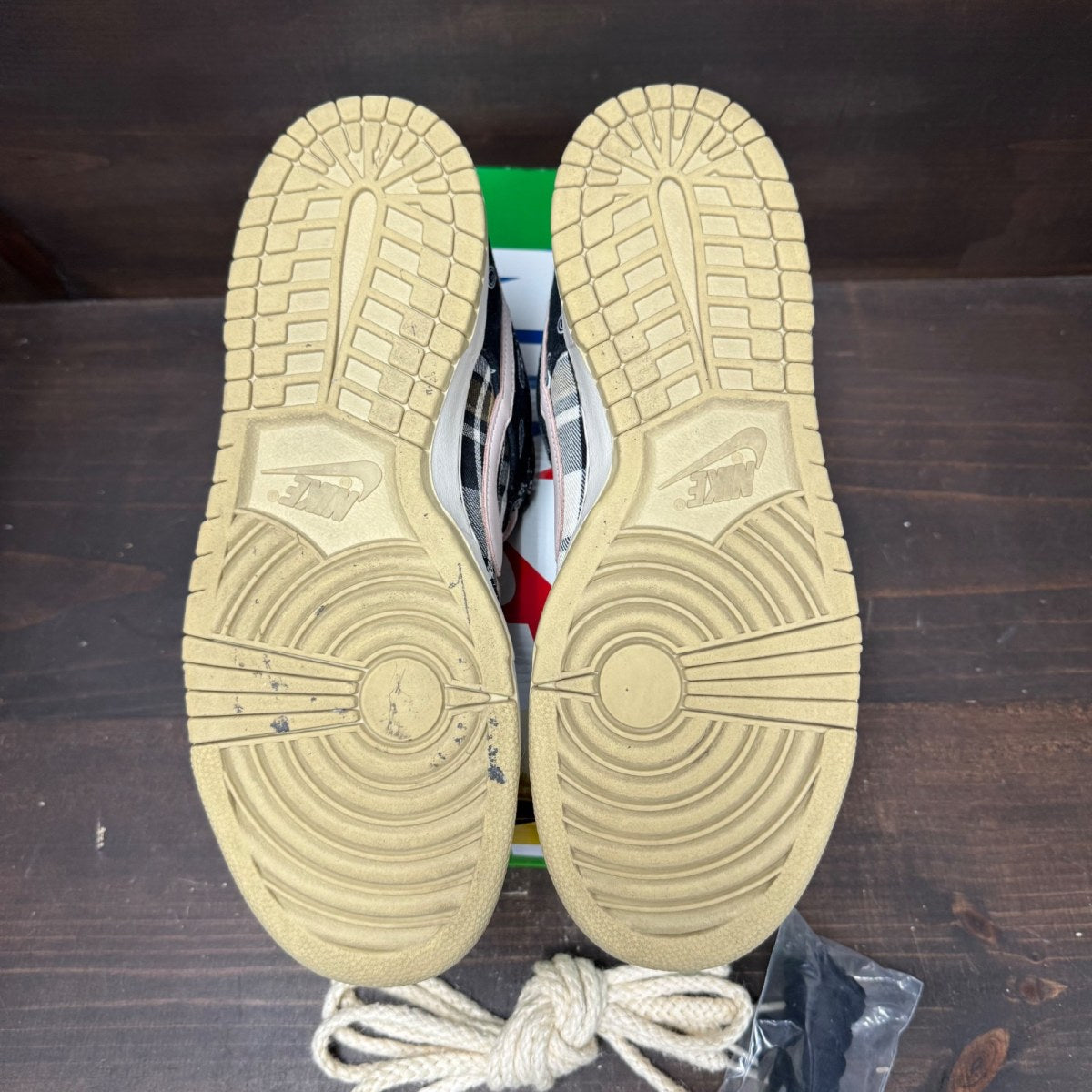 Nike SB Dunk Low Travis Scott - Image 6