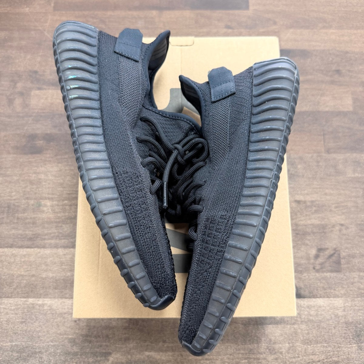 adidas Yeezy Boost 350 V2 Onyx - Image 1