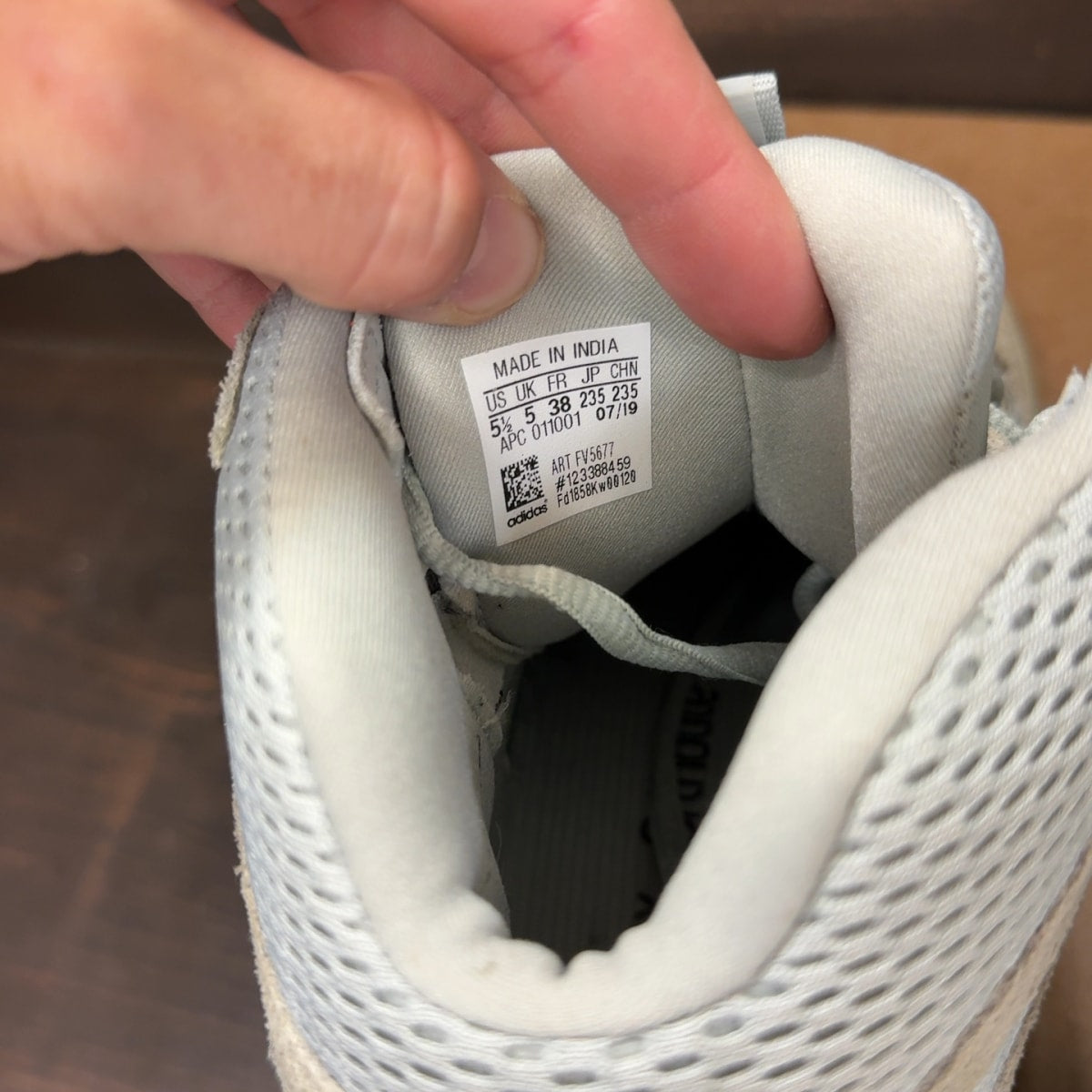adidas Yeezy Desert Boot Salt Size 5.5 (Pre-Owned) - Image 7