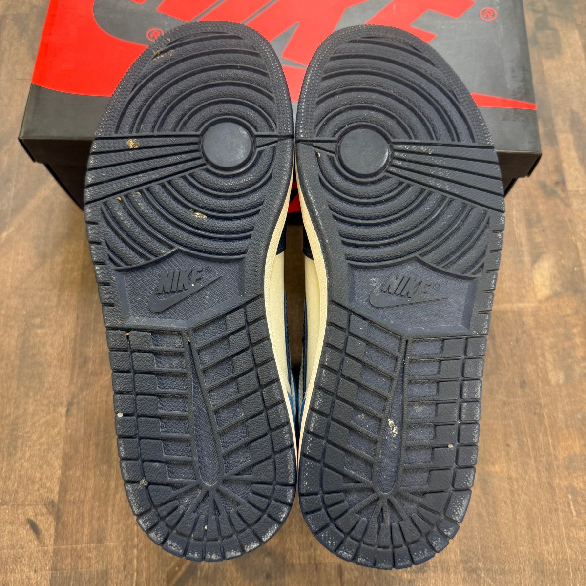 Jordan 1 Retro High Obsidian - Image 5