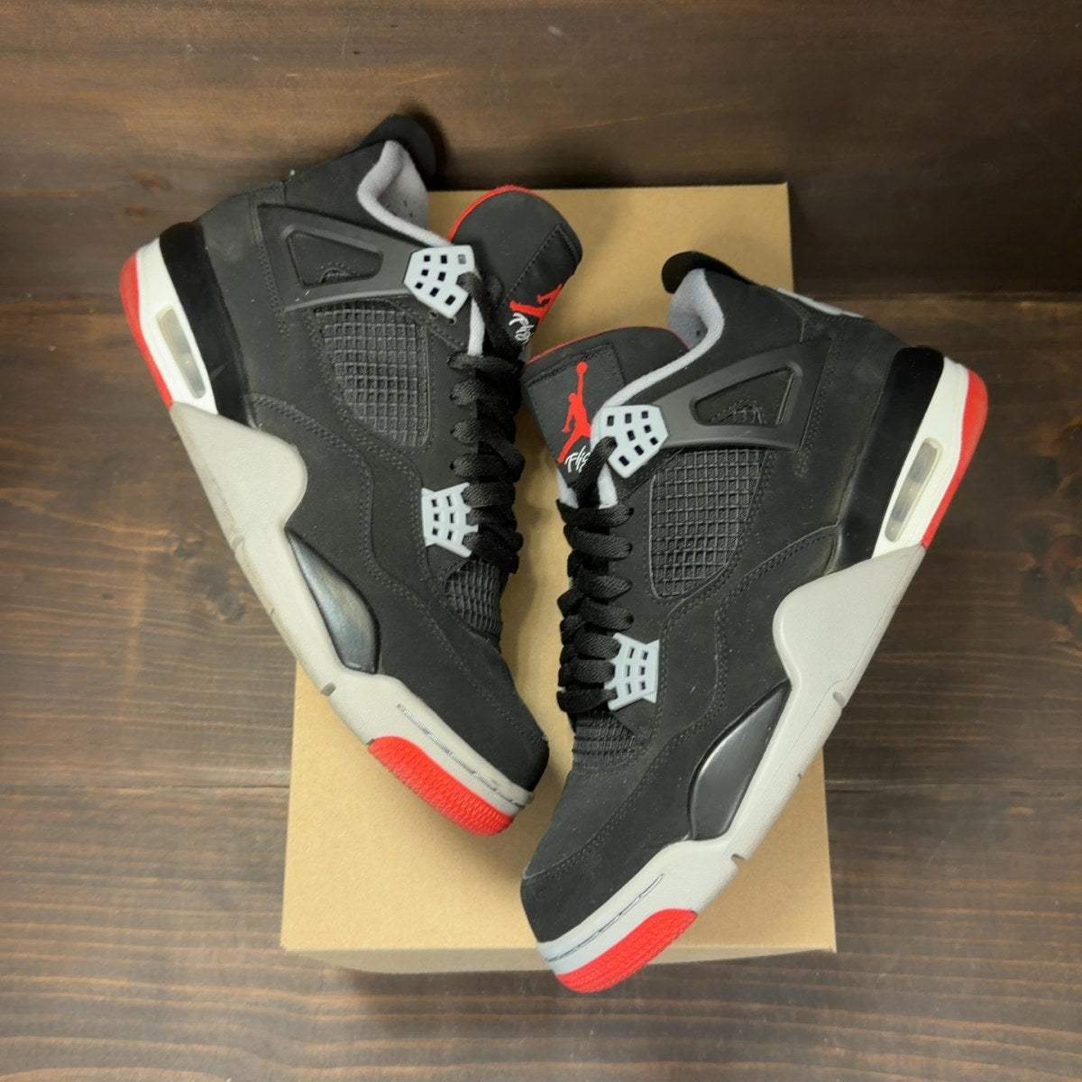 Jordan 4 Retro Bred (2019) Size 10 (Pre-Owned) - Image 2