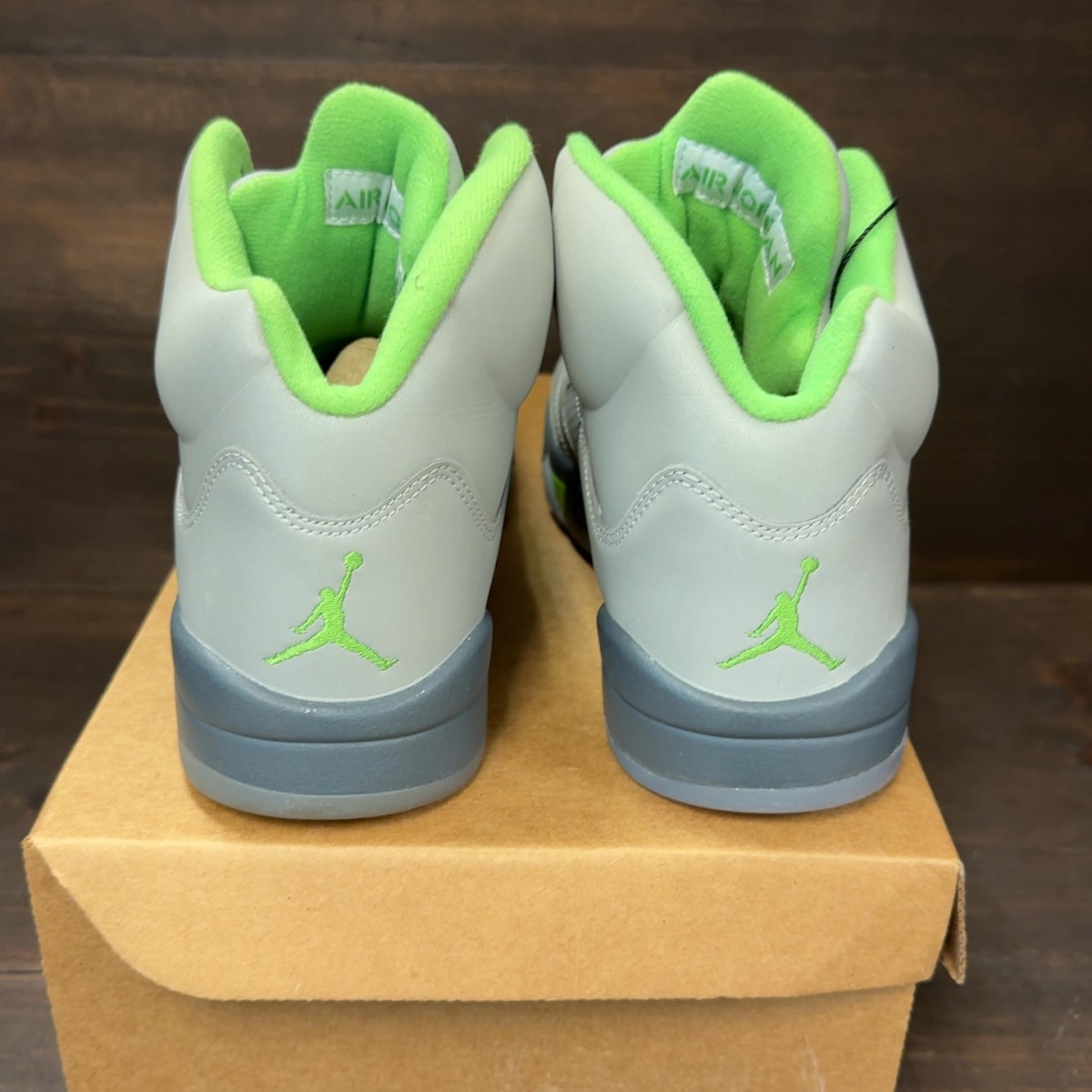 Jordan 5 Retro Green Bean (2022) Size 8.5 - Image 5