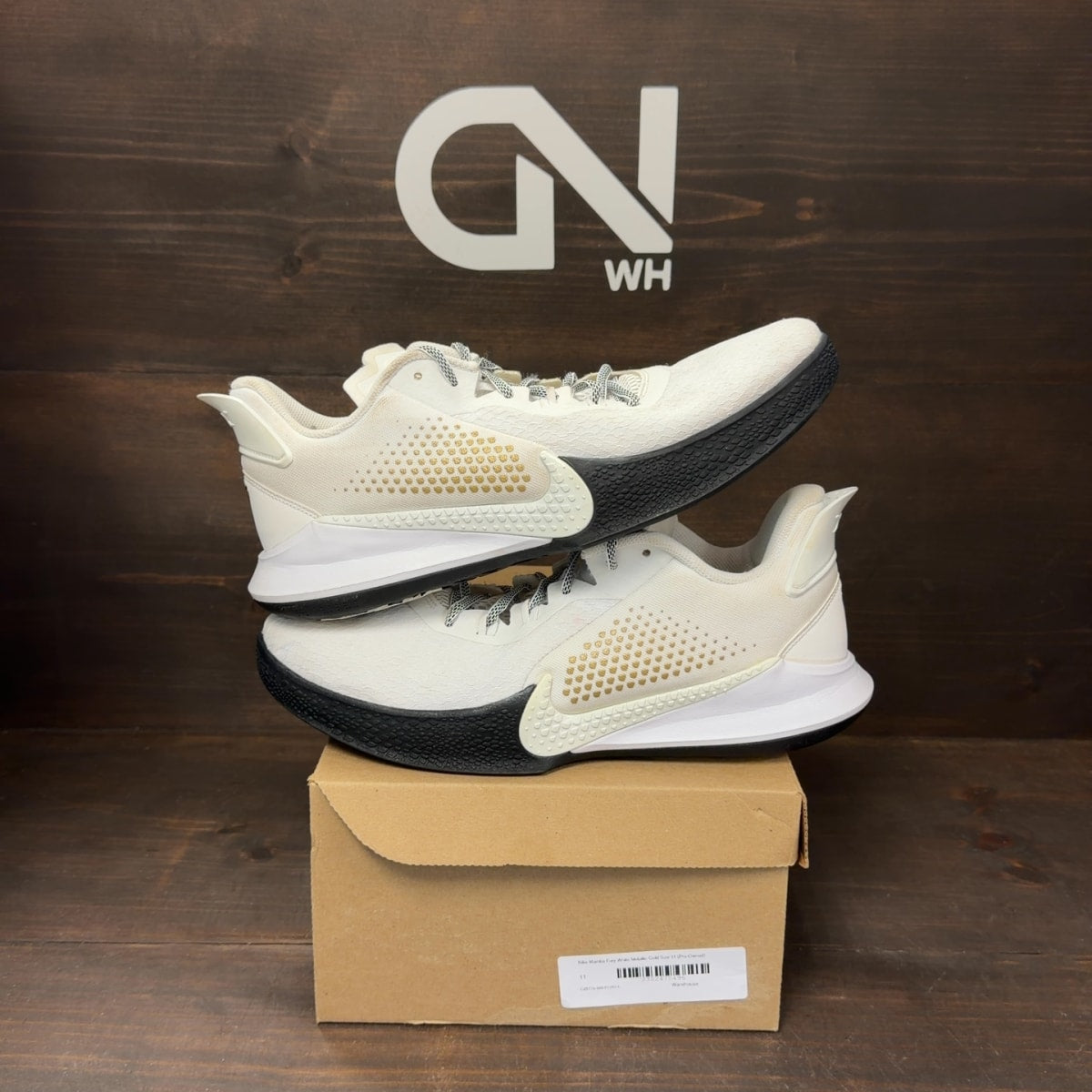 Nike Mamba Fury White Metallic Gold Size 11 (Pre-Owned) - Image 1