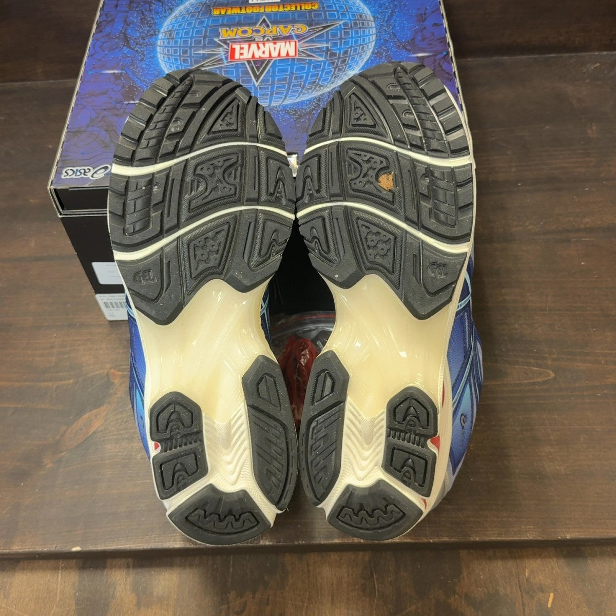 ASICS Gel-Nimbus 10.1 Kith Marvel vs. Capcom Iron Man vs. Mega Man Sealed Box (Comic Included) Size 11.5 (Pre-Owned) - Image 15