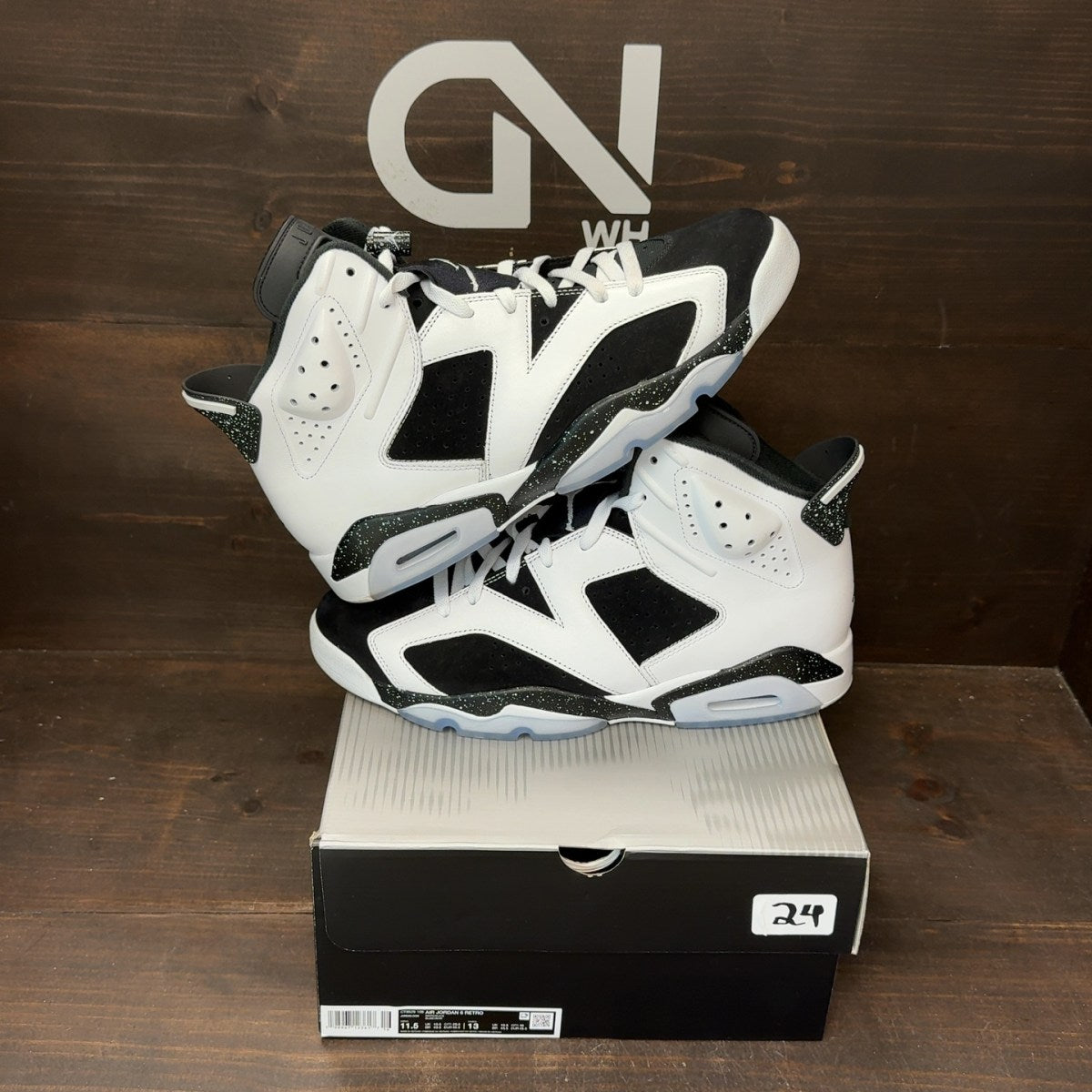 Jordan 6 Retro Oreo (2026) - Image 1