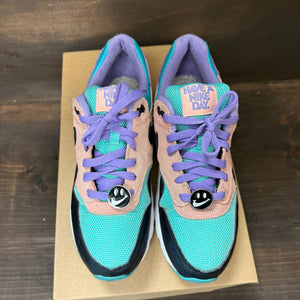 Nike Air Max 1 Have a Nike Day (GS) Size 7Y (Pre-Owned) - Image 3