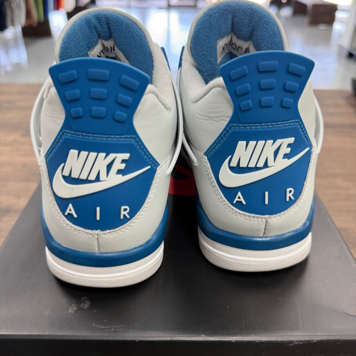 Jordan 4 Retro Military Blue (2024) - Image 4