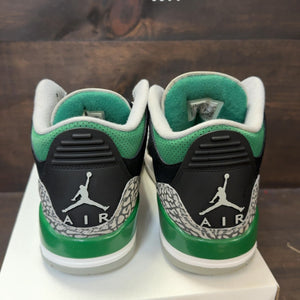 Jordan 3 Retro Pine Green Size 9.5 (Pre-Owned) - Image 5