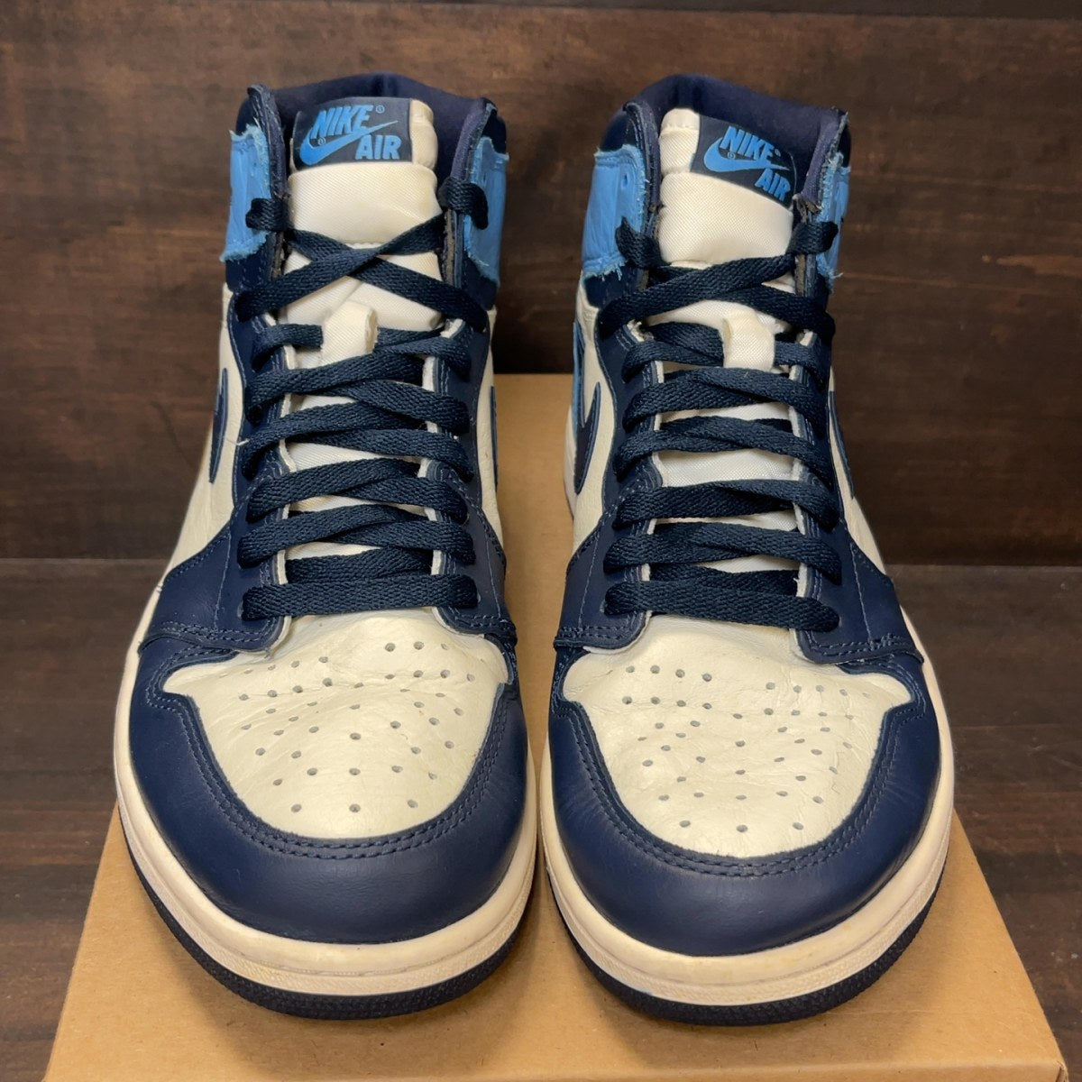 Jordan 1 Retro High Obsidian Size 10.5 (Pre-Owned) - Image 3