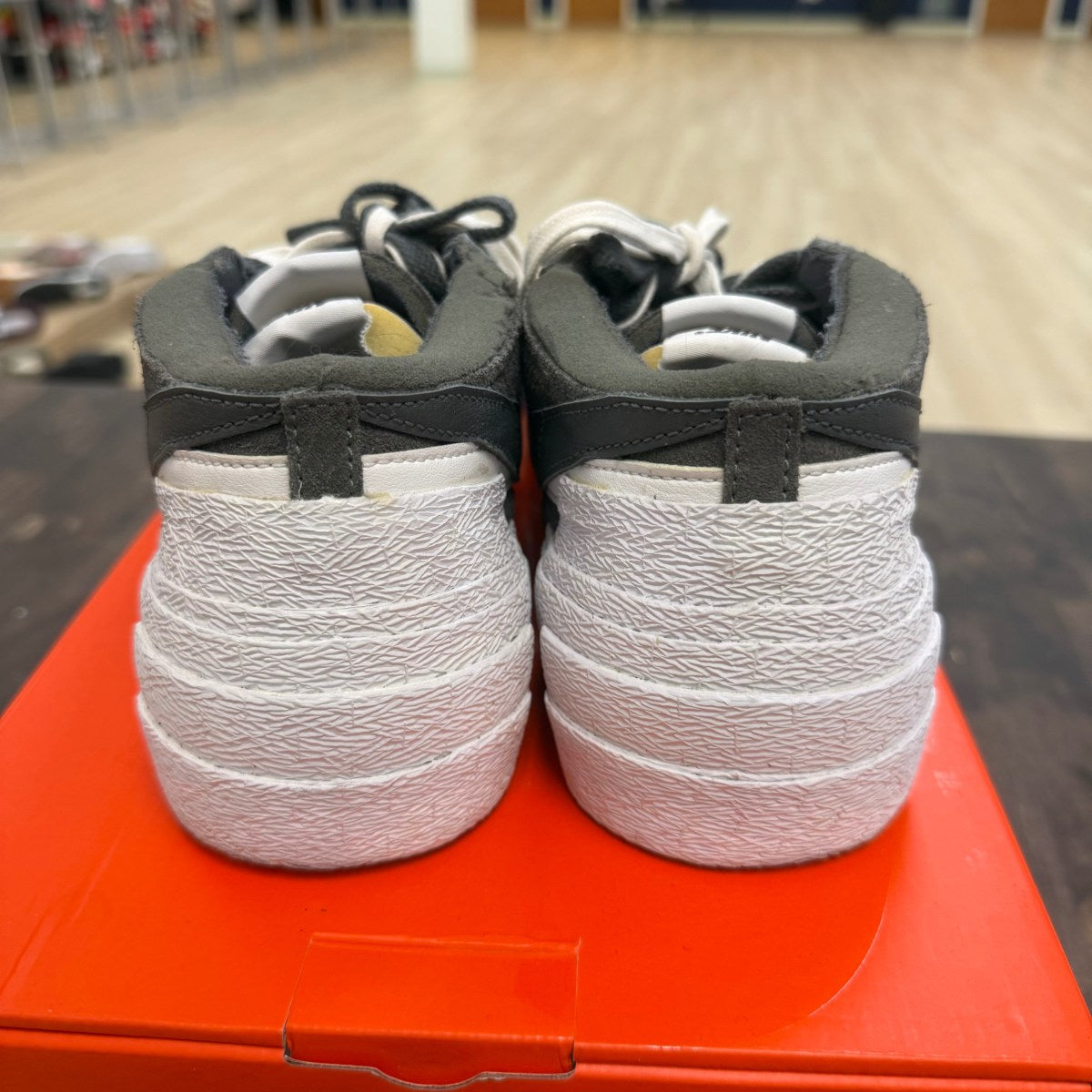 Nike Blazer Low sacai Iron Grey - Image 5
