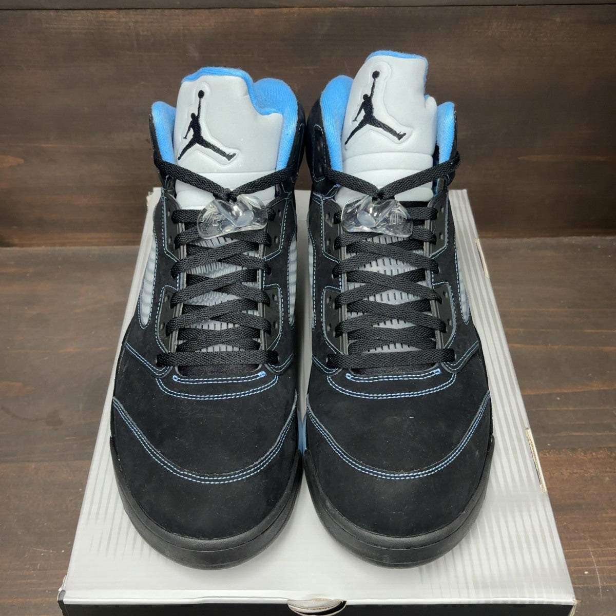 Jordan 5 Retro Black University Blue (2026) - Image 3