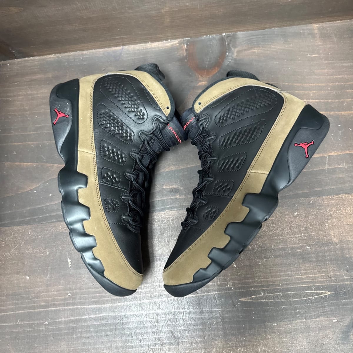 Jordan 9 Retro Olive (2024) Size 11.5 - tag