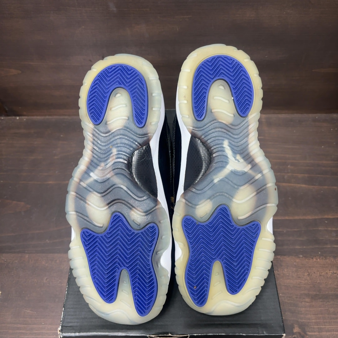 Jordan 11 Retro Space Jam (2016) (GS) - Image 6
