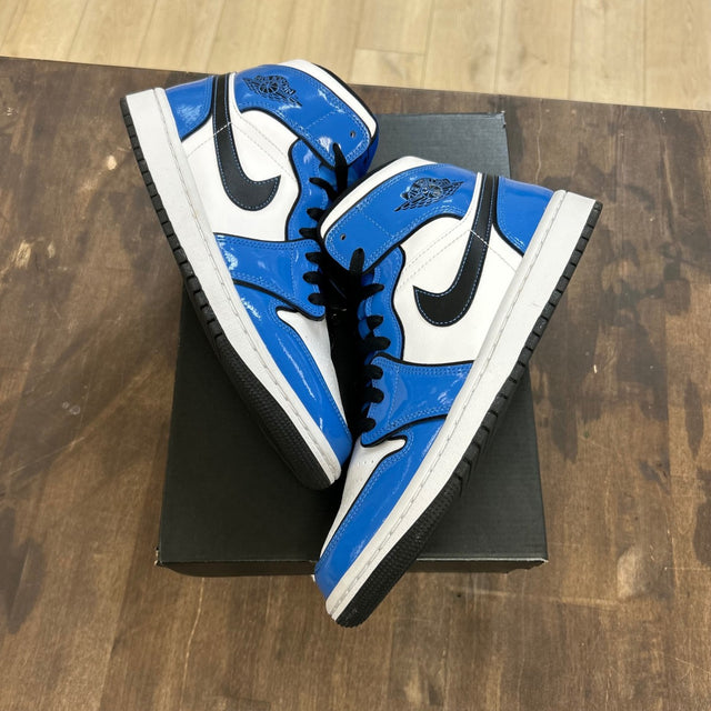Jordan 1 Mid Signal Blue - Image 1