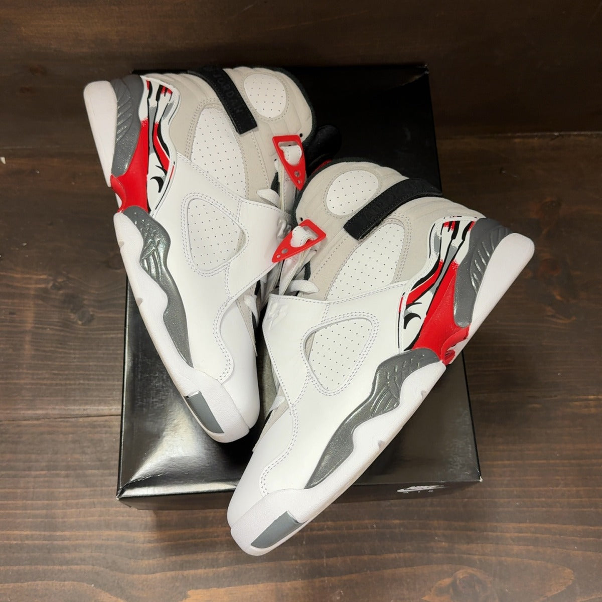 Jordan 8 Retro White True Red (2025) - Image 2
