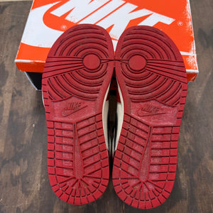 Jordan 1 Retro High OG Chicago Lost and Found (Size 8.5) - Image 5
