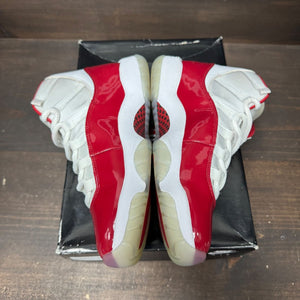 Jordan 11 Retro Cherry (2022) Size 8 (Pre-Owned) - tag