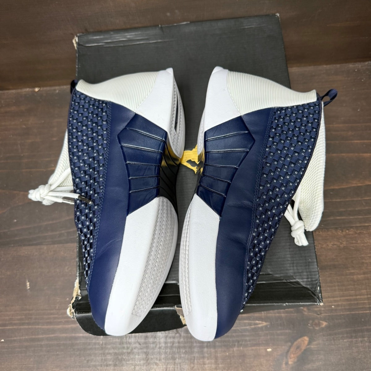 Jordan 15 Retro Obsidian - Image 3