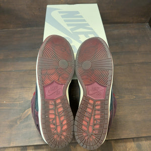 Nike SB Dunk Low Riot Skateshop Size 12 (Pre-Owned)