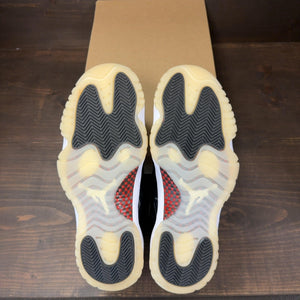 Jordan 11 Retro Low 72-10 Size 10.5 (Pre-Owned) - Image 7