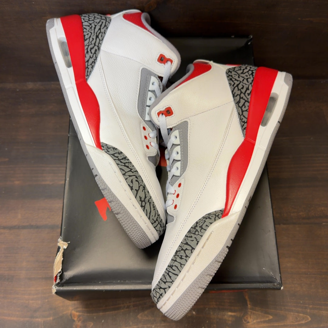 Jordan 3 Retro Fire Red (2022) - Image 2