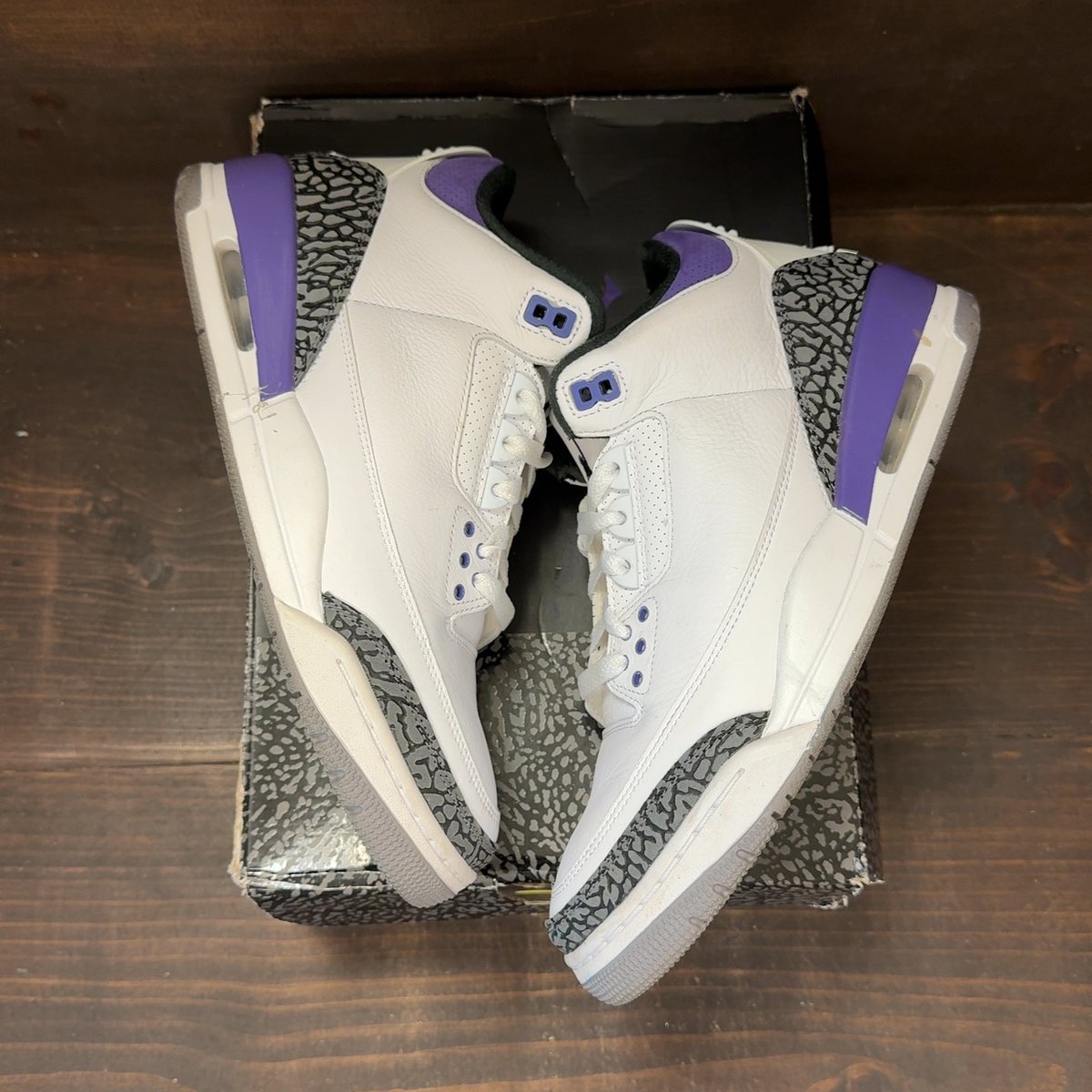 Jordan 3 Retro Dark Iris Size 9.5 (Pre-Owned) - back