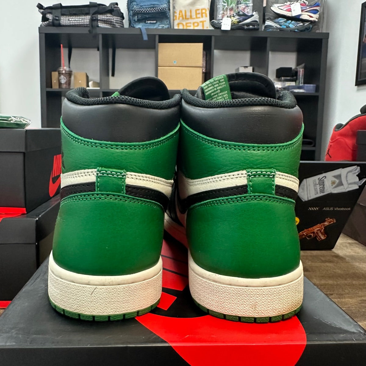 Jordan 1 Retro High Pine Green - Image 4