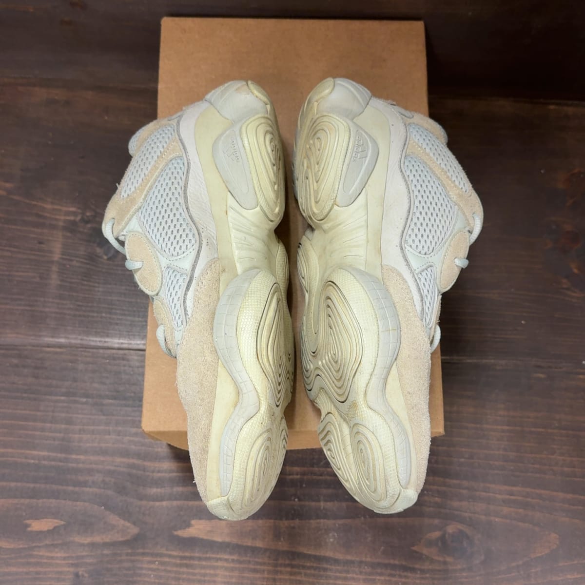 adidas Yeezy 500 Salt Size 11 (Pre-Owned) - aux