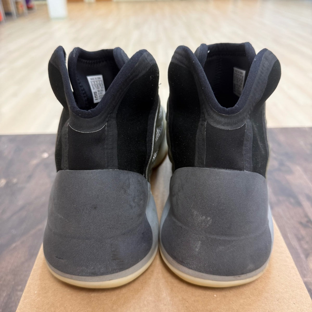 adidas Yeezy QNTM Barium Size 12 (Pre-Owned) - Image 5
