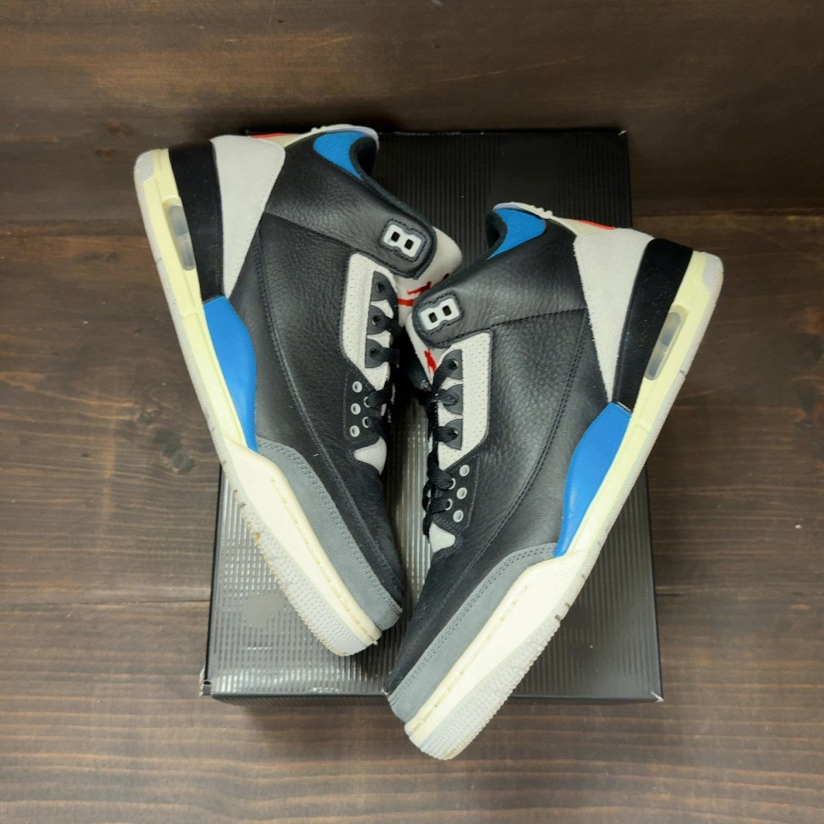 Jordan 3 Retro OG Rare Air Size 9.5 (Pre-Owned)