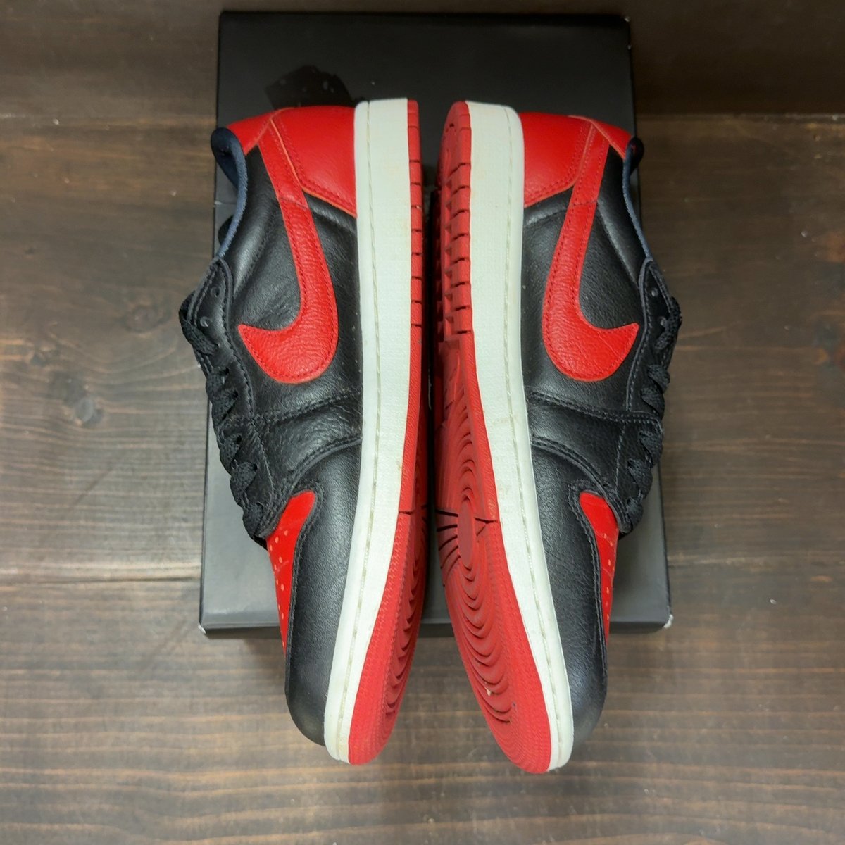 Jordan 1 Retro Low OG Banned Size 8.5 (Pre-Owned) - aux
