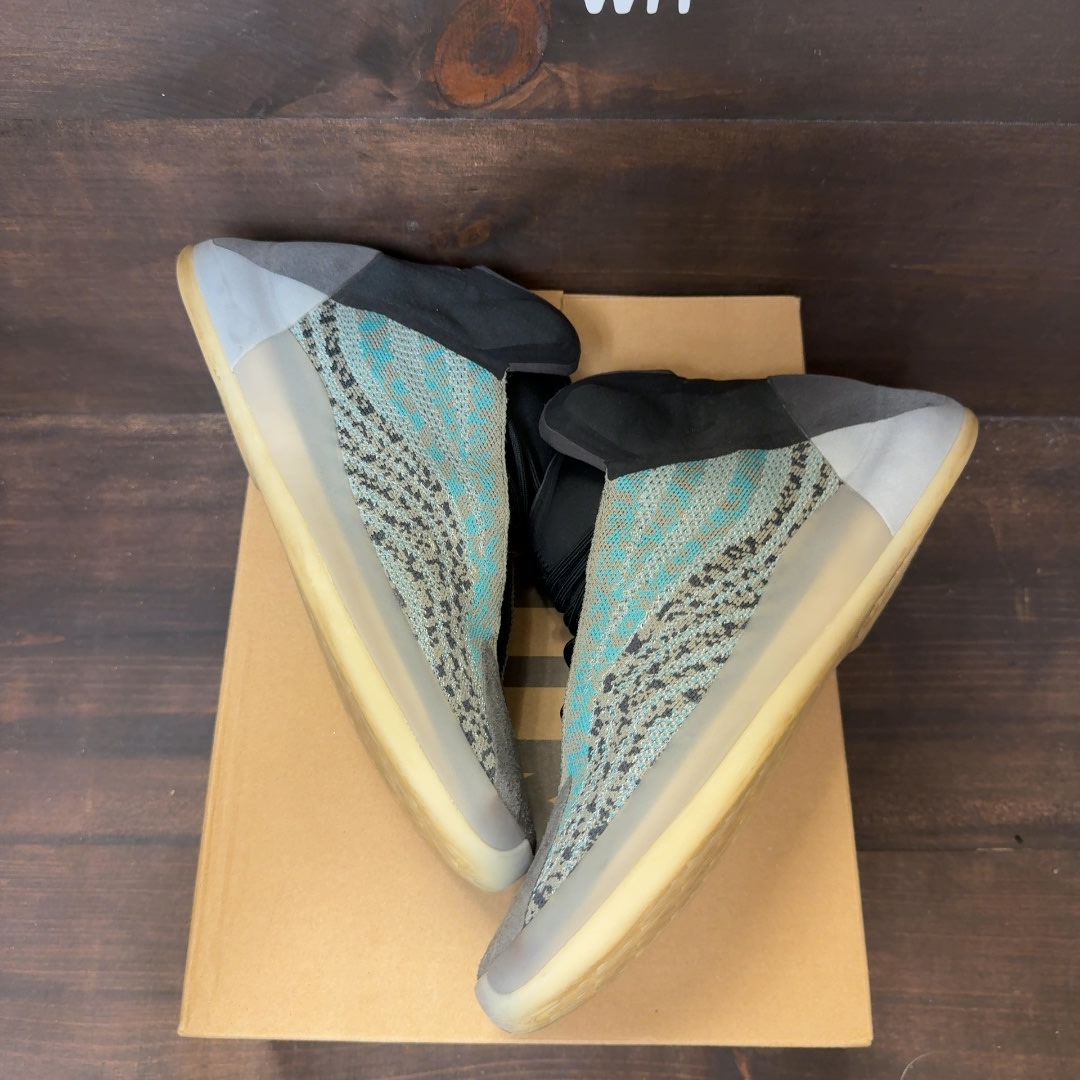 adidas Yeezy QNTM Teal Blue Size 12 (Pre-Owned) - Image 2