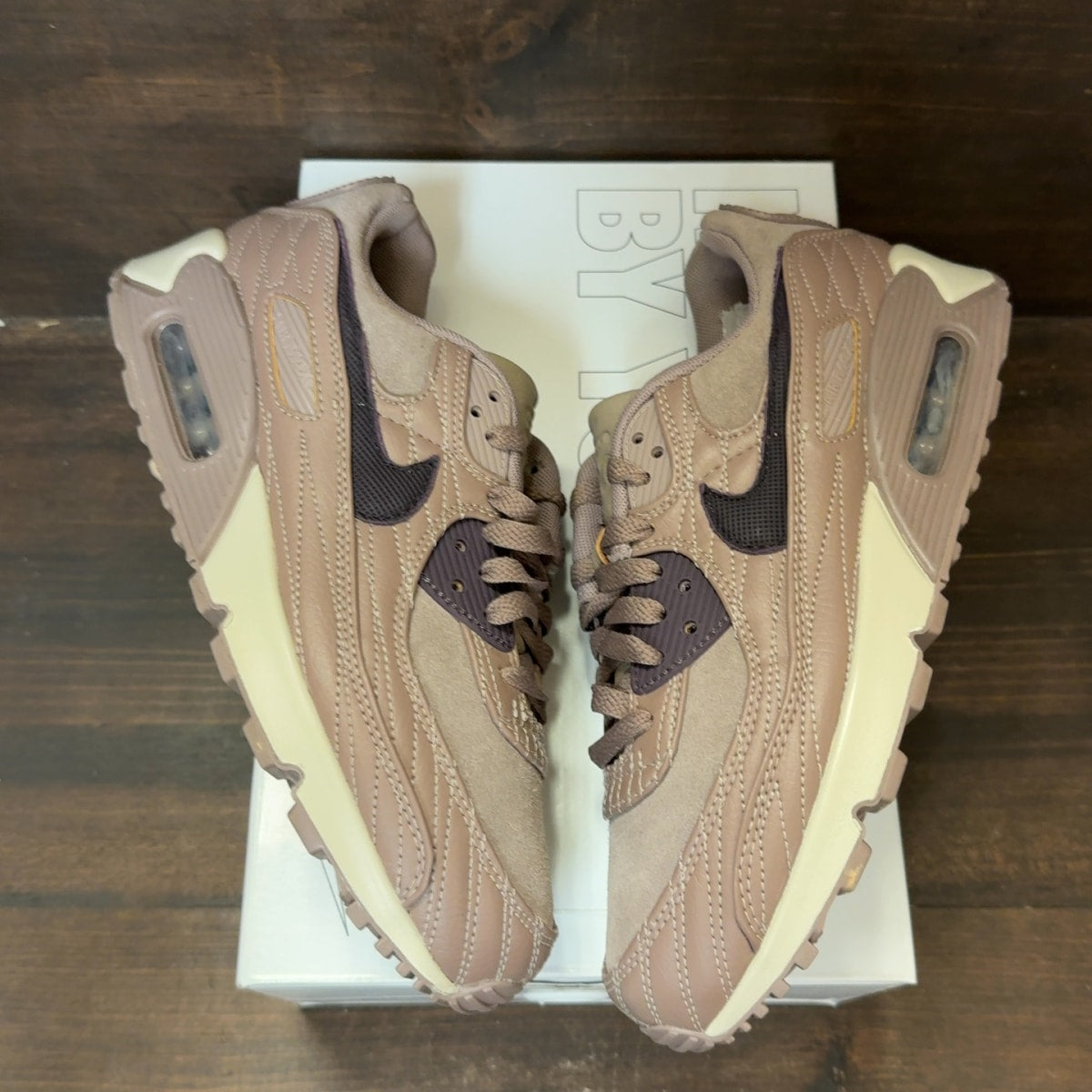 Nike Air Max 90 Unlocked By You Size 8 (Pre-Owned) - Image 2