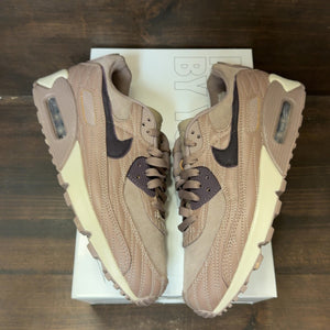 Nike Air Max 90 Unlocked By You Size 8 (Pre-Owned) - Image 2