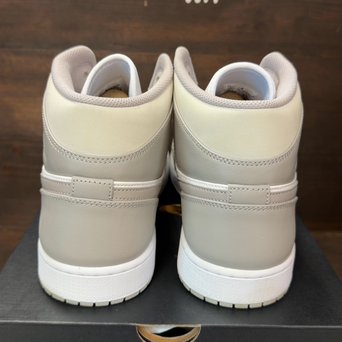 Jordan 1 Mid Linen - Image 4