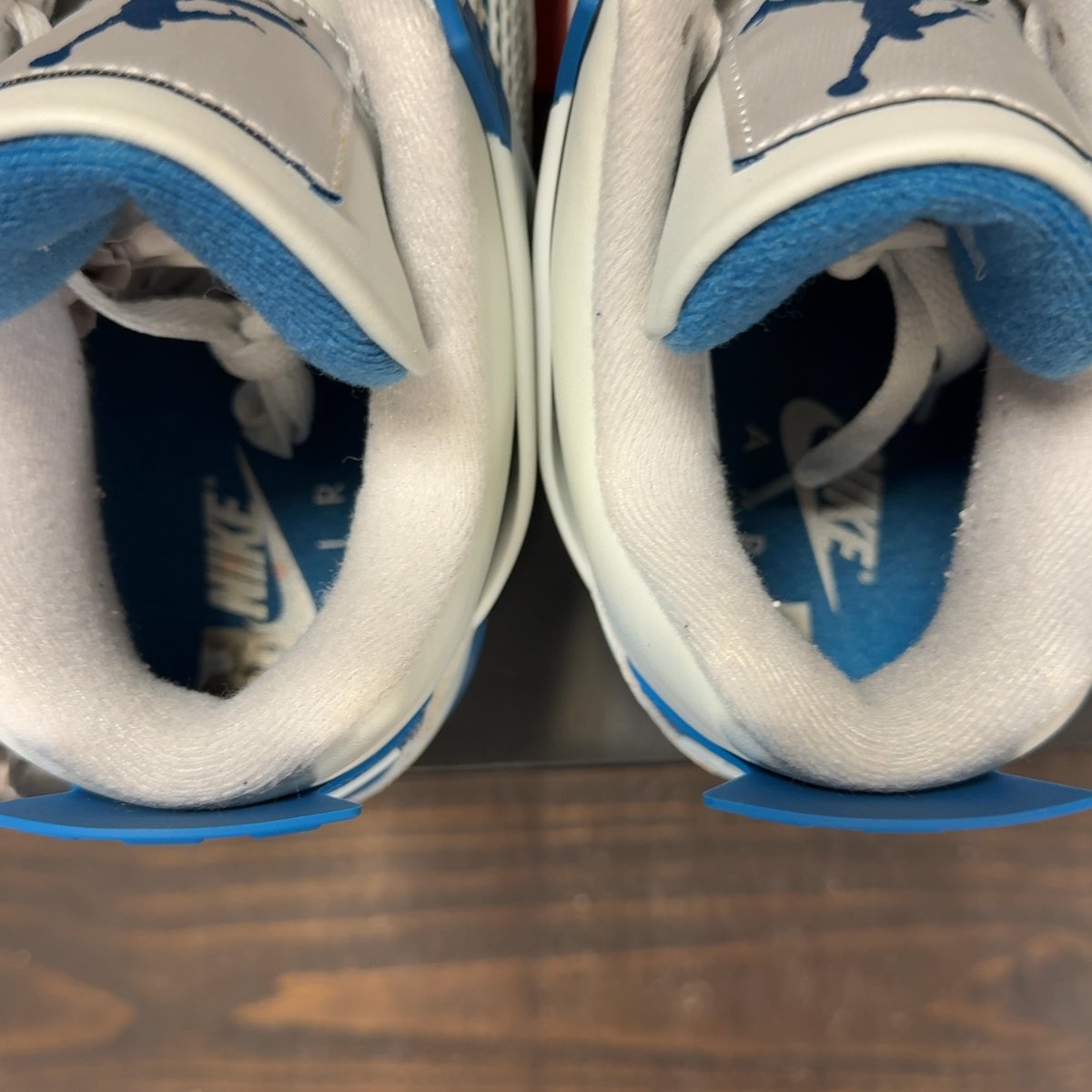 Jordan 4 Retro Military Blue (2024) Size 8.5 (Pre-Owned) - aux