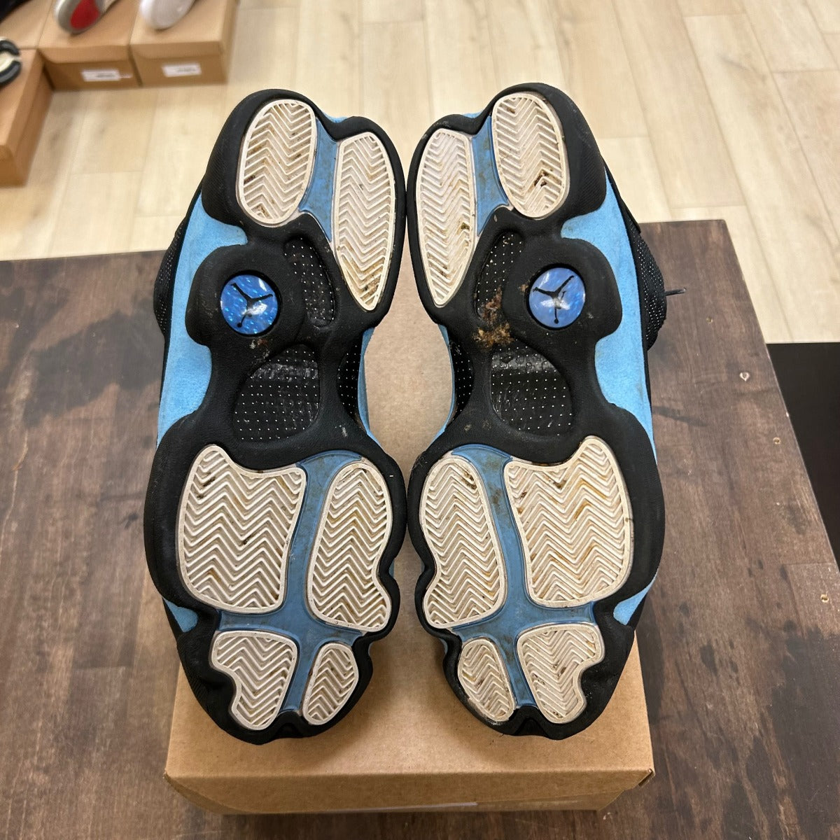 Jordan 13 Retro Black University Blue Size 10 (Pre-Owned) - Image 5