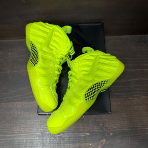 Nike Air Foamposite Pro Volt Size 9 (Pre-Owned) - tag