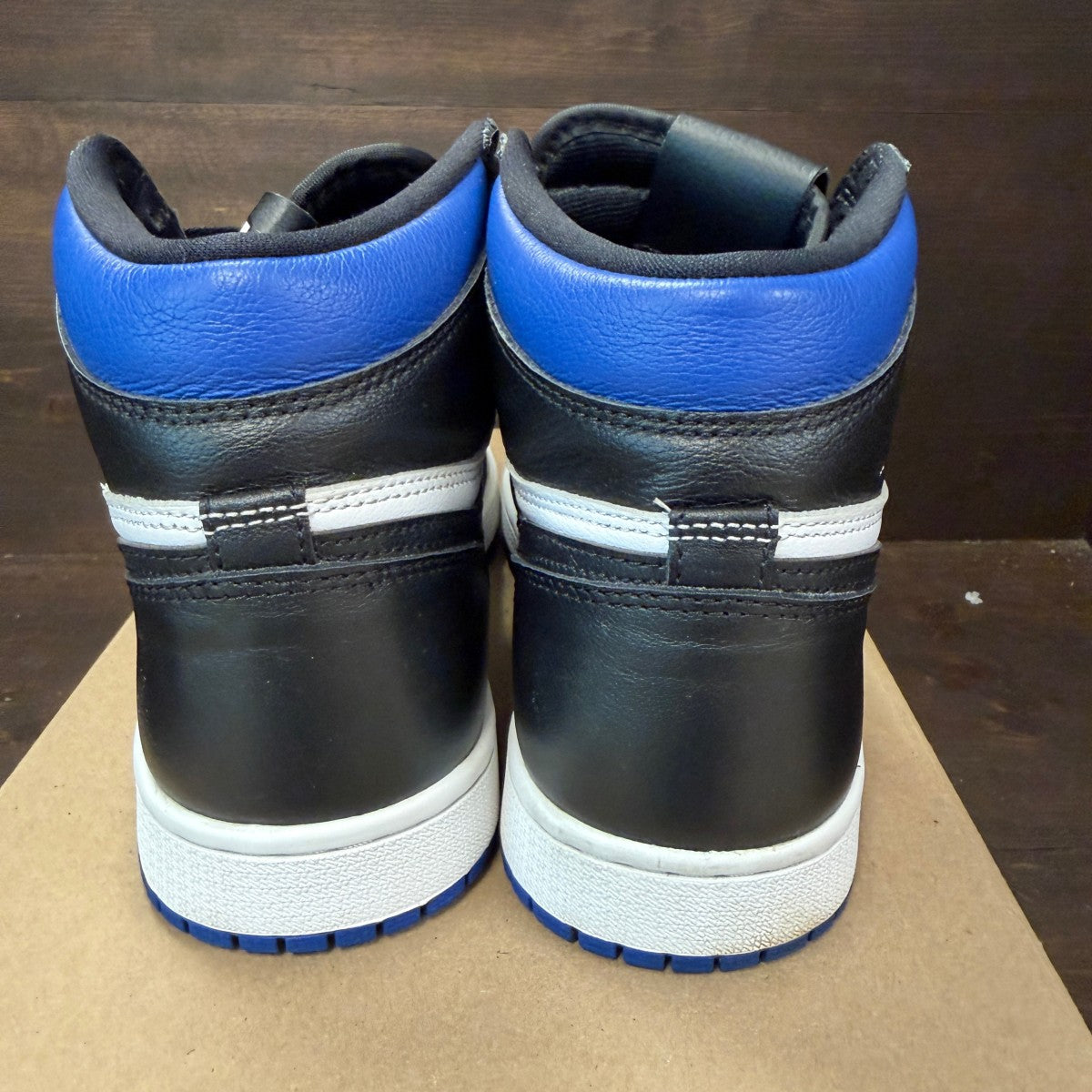 Jordan 1 Retro High Royal Toe Size 7 (Pre-Owned) - Image 4